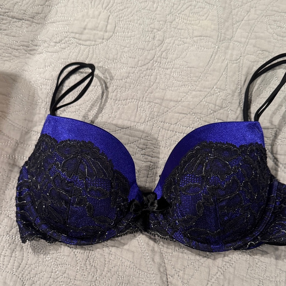 Victoria's Secret Midnight Blue and Black Lace Bra